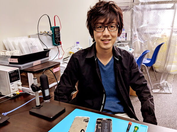 スマホコンシェル 心斎橋長堀店のスタッフさんの写真