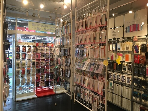 スマホステーション 横浜駅前店の店内の様子の写真