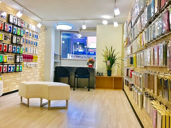 iPLaNT 神戸三宮駅前店の店内の様子の写真