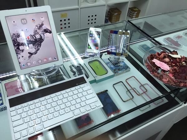 スマホスピタル 天王寺店の店内の様子の写真